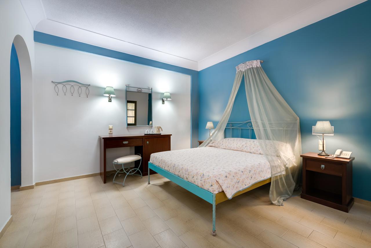 Zephyros Hotel คามารี ภายนอก รูปภาพ
