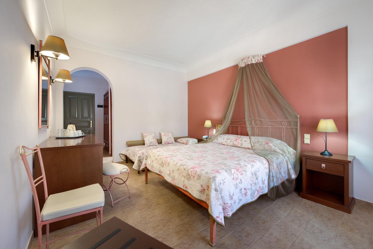 Zephyros Hotel คามารี ภายนอก รูปภาพ